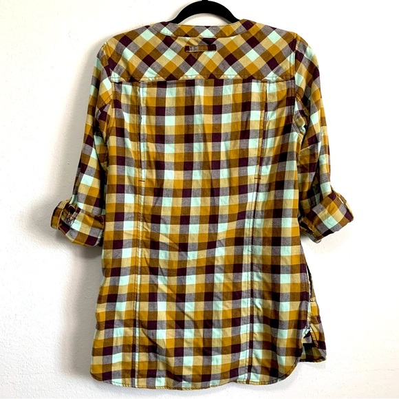 Duluth Trading Co. Plaid Button Down Shirt - Picture 2 of 4